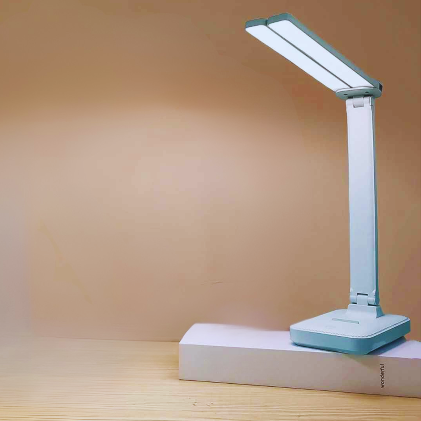 lampe de bureau led couleur bleue