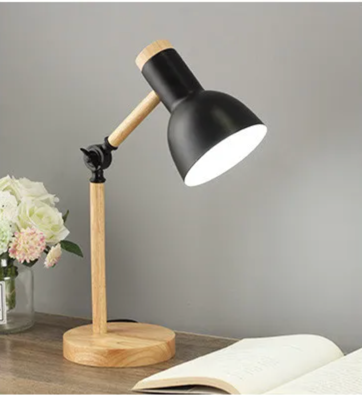 lampe de bureau noire style scandinave