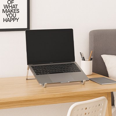ordinateur portable sur rehausseur ordinateur portable dans bureau