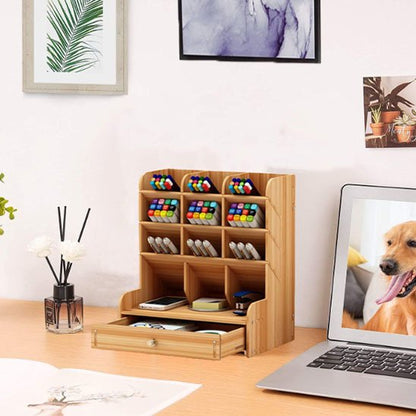 organiseur pour bureau en bois sur table de bureau avec ordinateur